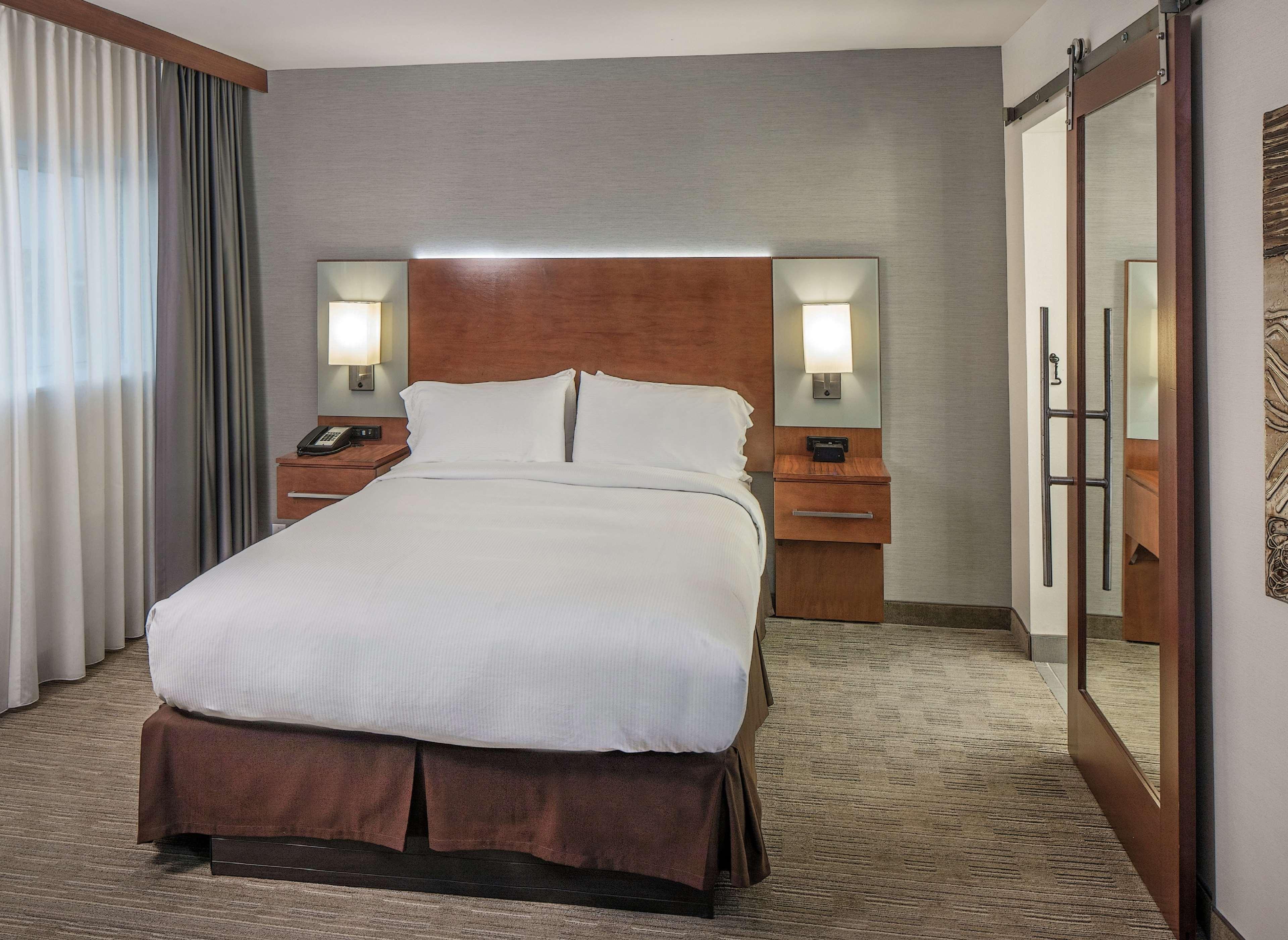 ホテル Doubletree By Hilton Omaha Southwest, Ne エクステリア 写真