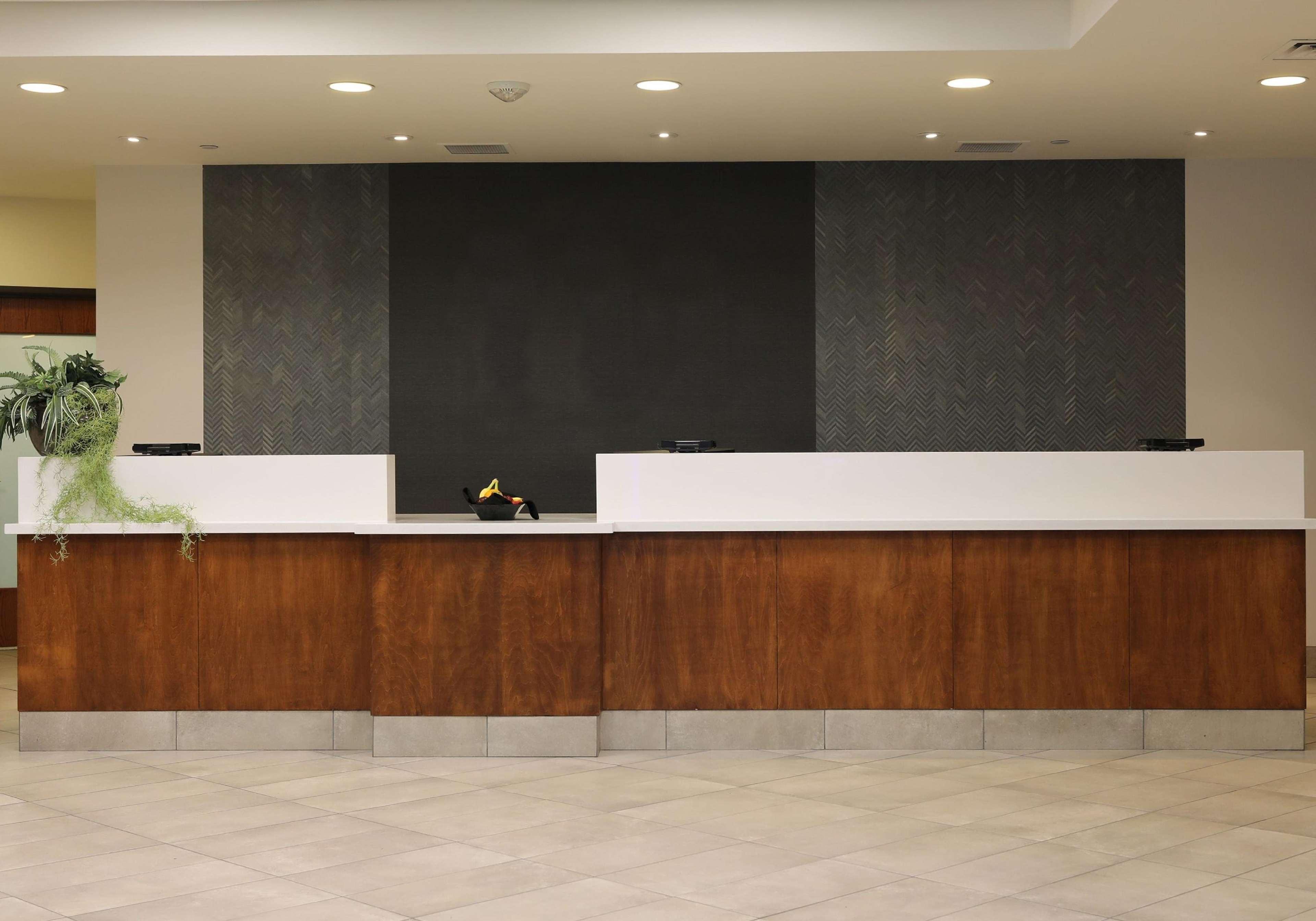 ホテル Doubletree By Hilton Omaha Southwest, Ne エクステリア 写真