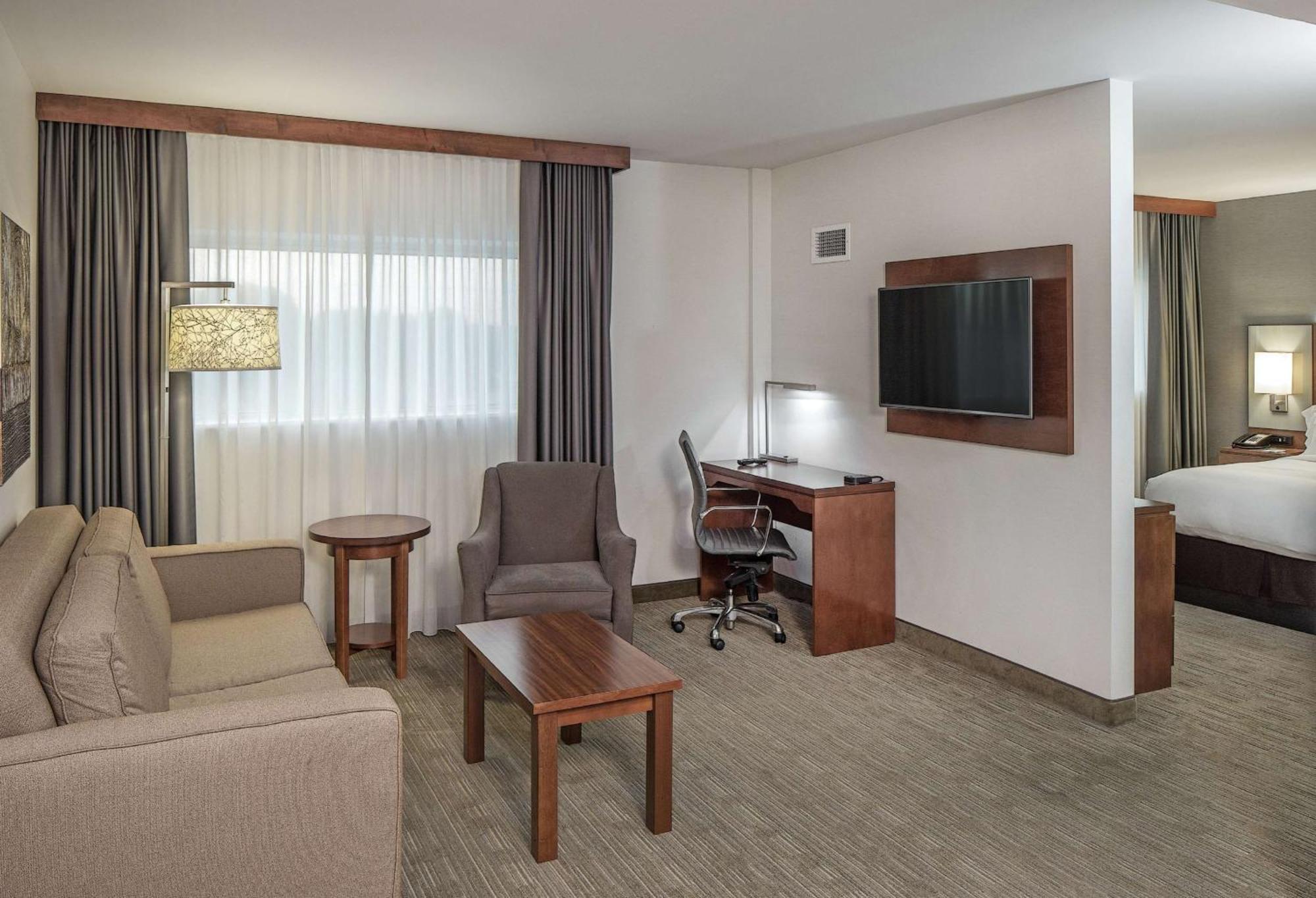 ホテル Doubletree By Hilton Omaha Southwest, Ne エクステリア 写真